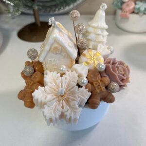 winter Gingerbread Cottage Candle